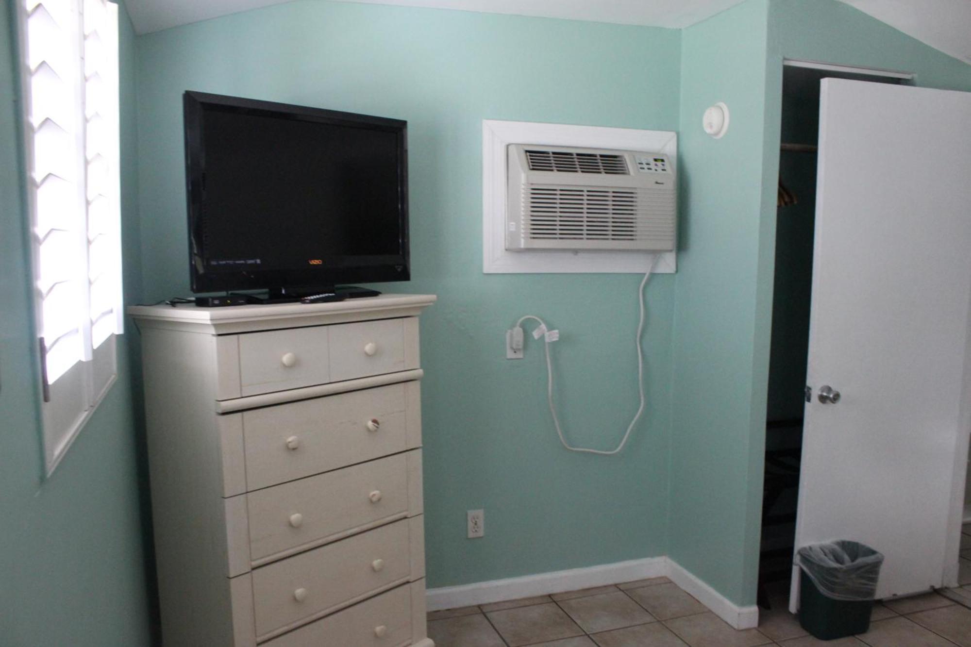 Shoreline Suites & Cabana Cottages - Beachfront Daytona Beach Habitación foto