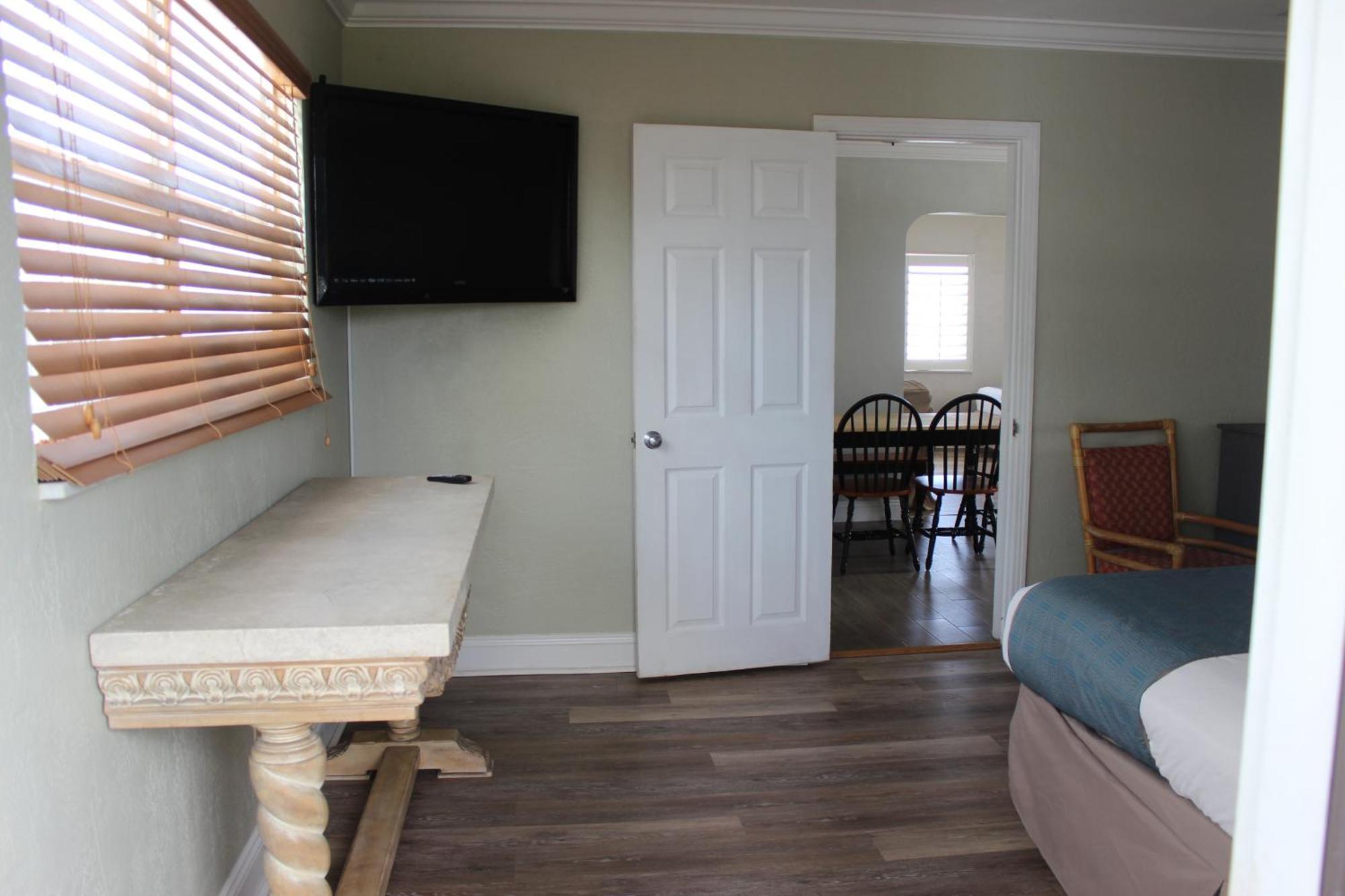 Shoreline Suites & Cabana Cottages - Beachfront Daytona Beach Habitación foto