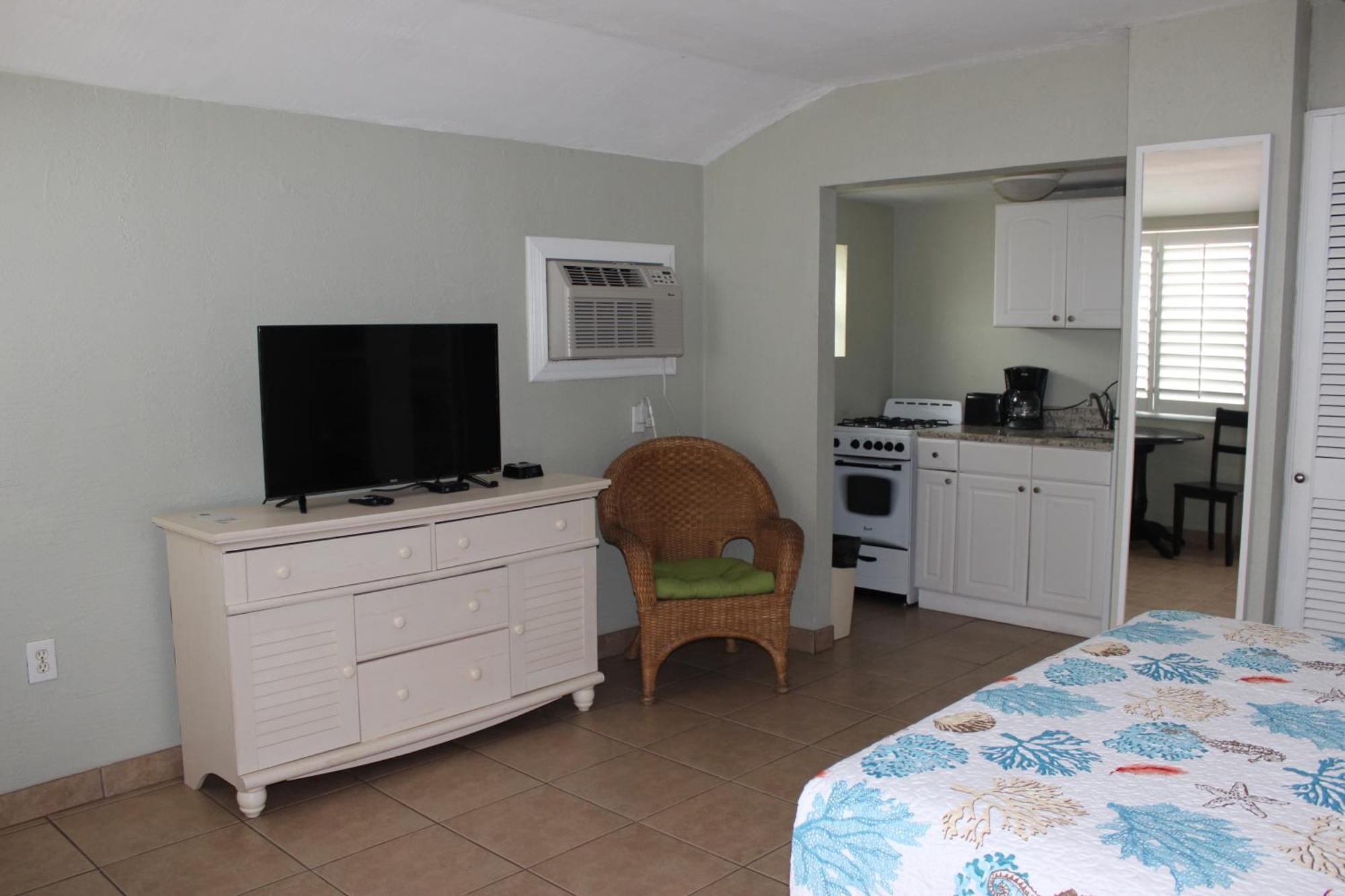Shoreline Suites & Cabana Cottages - Beachfront Daytona Beach Habitación foto