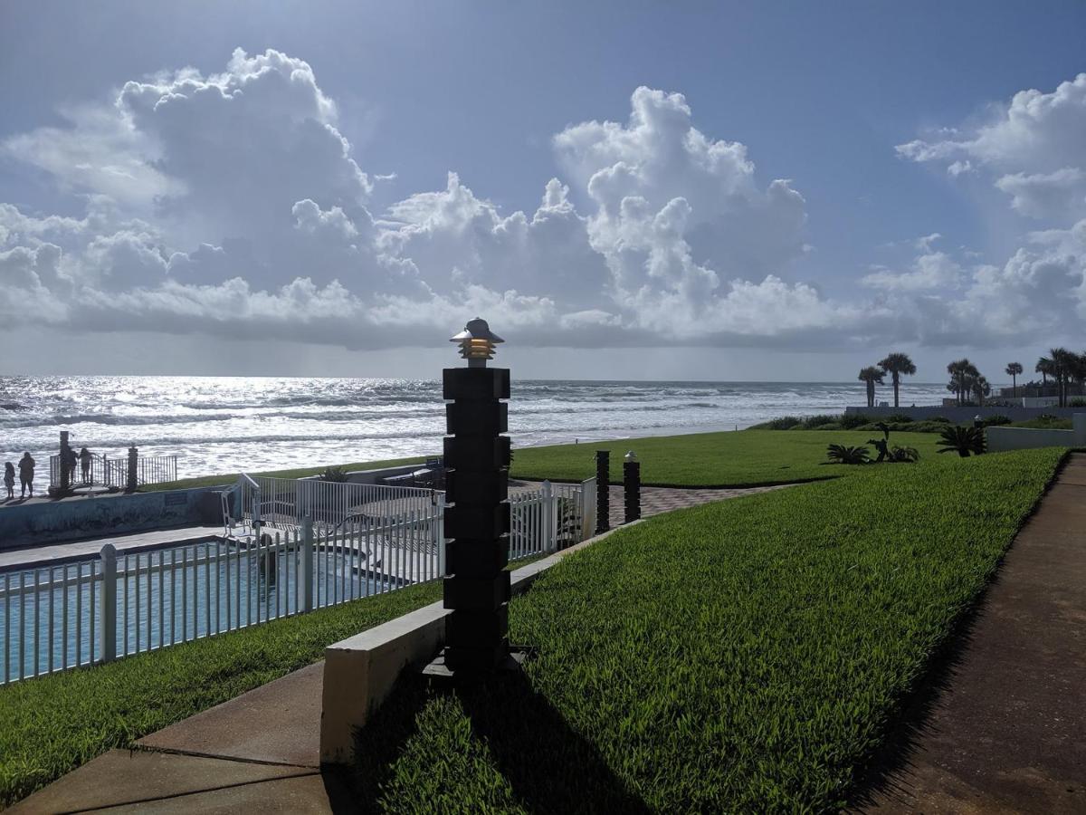 Shoreline Suites & Cabana Cottages - Beachfront Daytona Beach Exterior foto